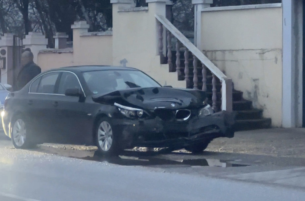 Oglasili se iz Opšte bolnice Čačak: U teškom sudaru povređeno više osoba; Evo u kakvom su stanju