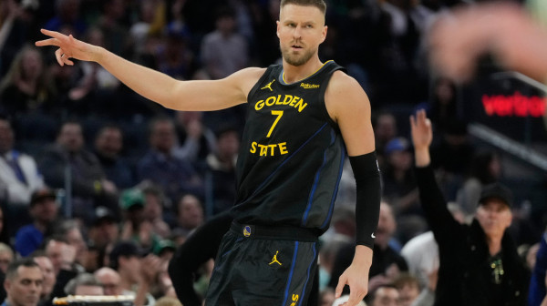 Da li će Porzingis igrati protiv Jokića?