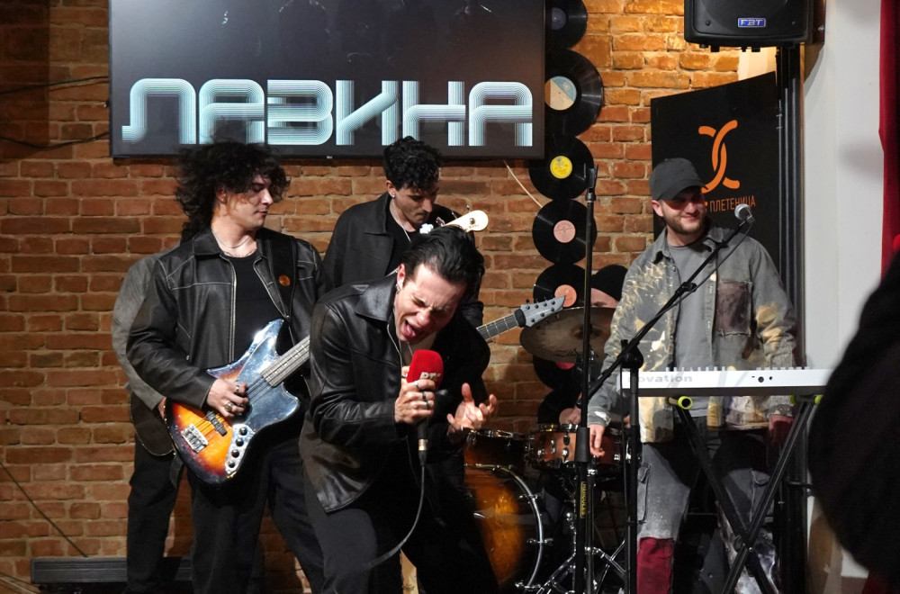 Grupa Lavina otpevala čuveni evrovizijski hit: Svi oduševljeni, reakcije se nižu VIDEO