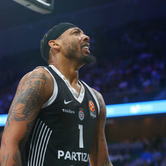 Problem manje za Partizan – jedan košarkaš sleteo u Beograd