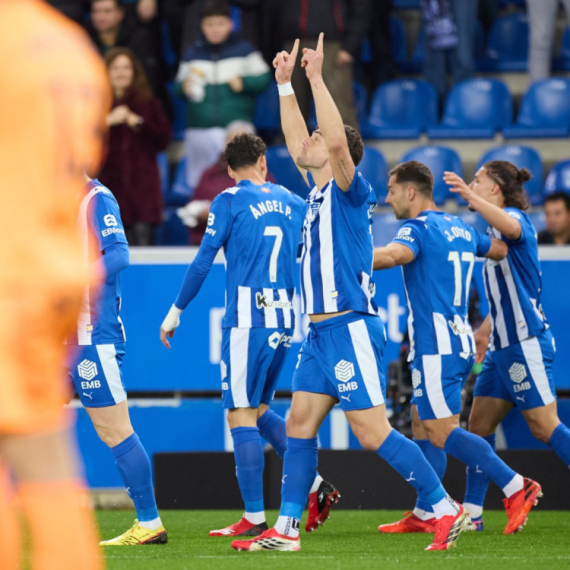 Alaves jedva izvukao živu glavu