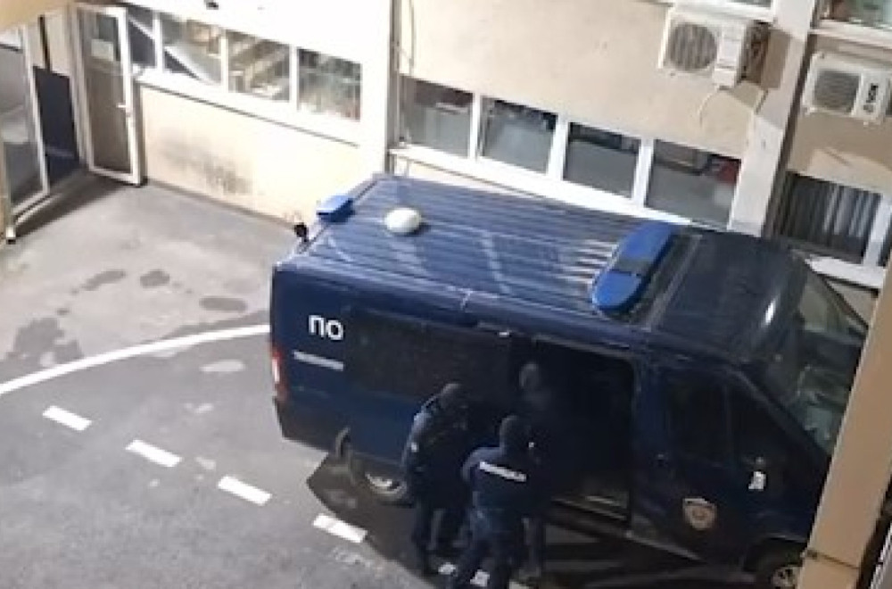 "Pripremanje atentata na Vučića je napad i na Srbiju"; "Jedina politika blokadera je 'ubiti Vučića'"