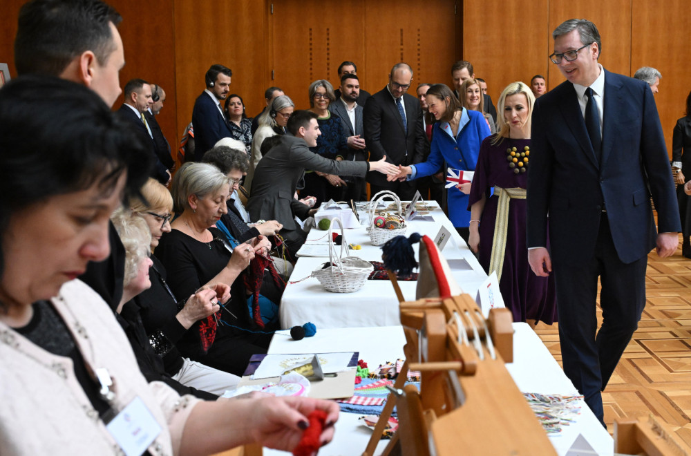 Vučić otvorio izložbu "Niti državnosti": Nematerijalno nasleđe je živa snaga Srbije FOTO/VIDEO