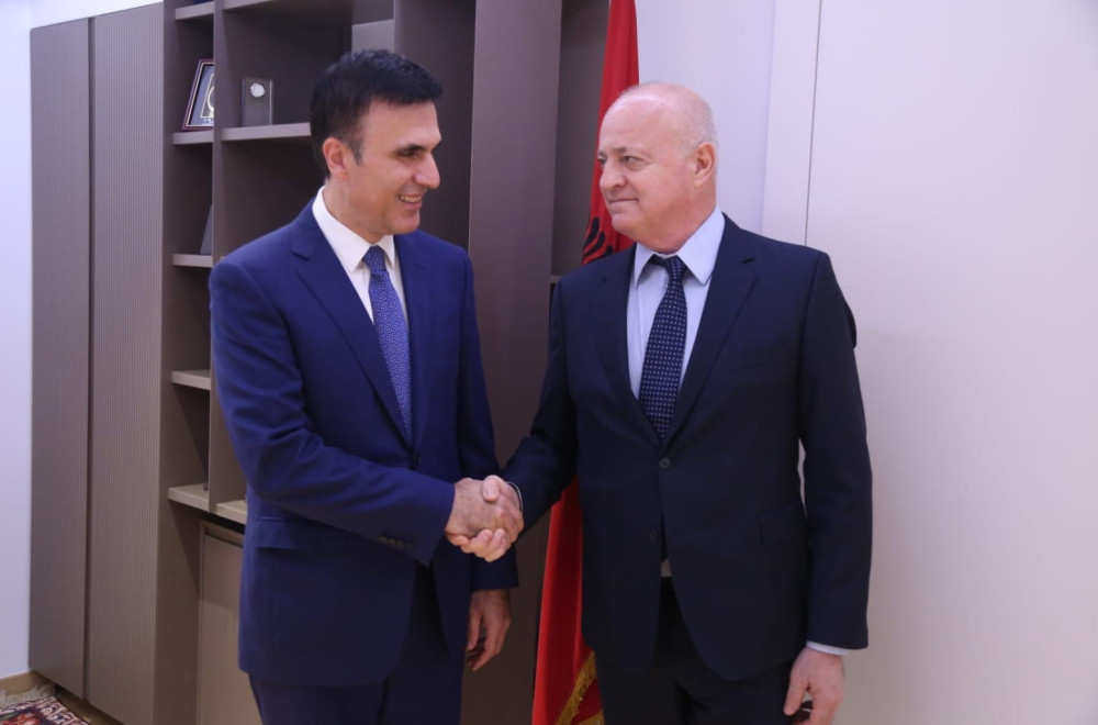Mrdić: "Da li iko u Srbiji zna o čemu je Nenadić razgovarao sa albanskim tužiocima?" FOTO