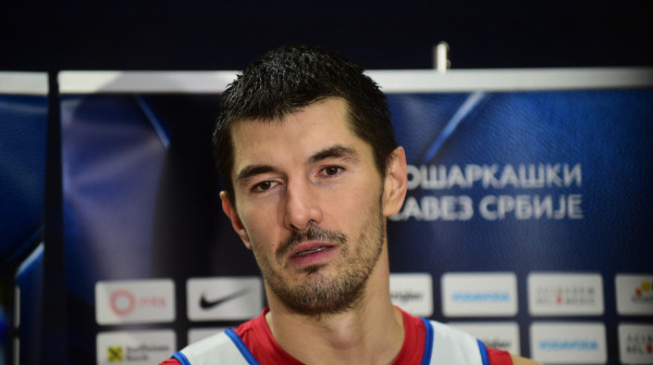 Mitrović: "Kada igra Srbija, očekuje se pobeda" VIDEO