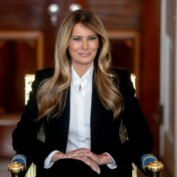 "Vizionarka" Melanija Tramp kaže da je "usamljena na vrhu"