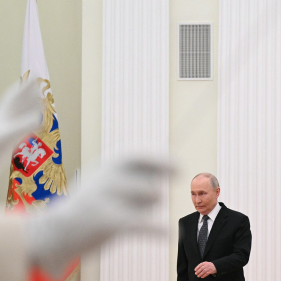 Kremlj odgovorio na izveštaje da se Putin krije – evo gde je ruski predsednik VIDEO