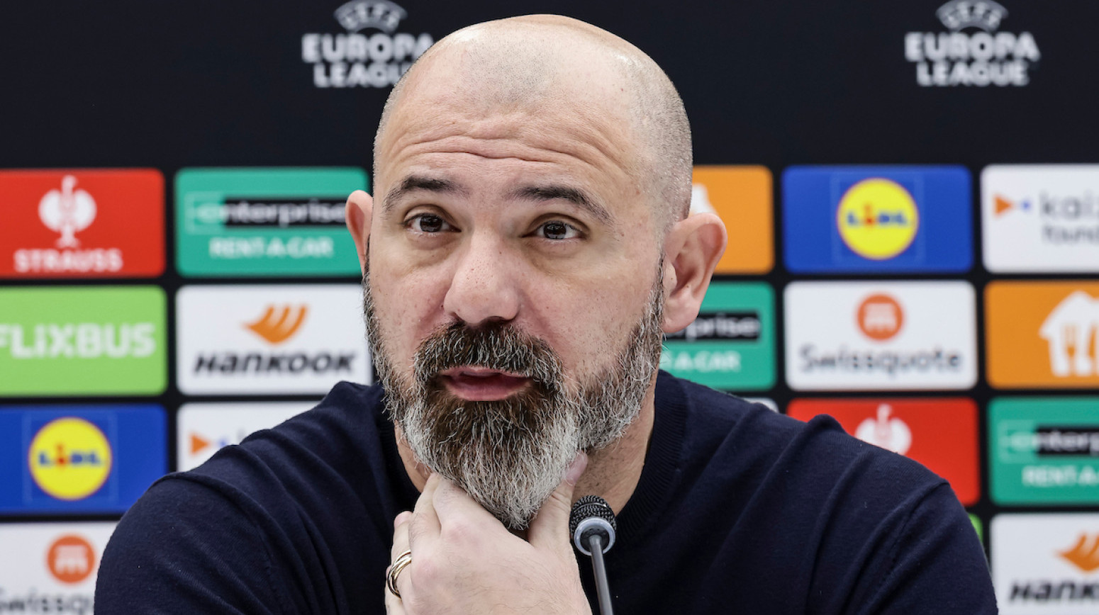 Stanković: "Ne poredim se sa Milojevićem"; "O svemu se razmišlja pred Lil" VIDEO