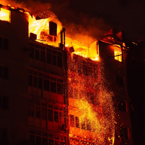 Žestok udar Rusa: Navođene bombe pogodile grad; Broje se mrtvi; Putin u problemu? FOTO/VIDEO