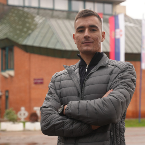 Od učenika male seoske škole do najboljeg studenta u Čačku: Sada je ponos svih FOTO