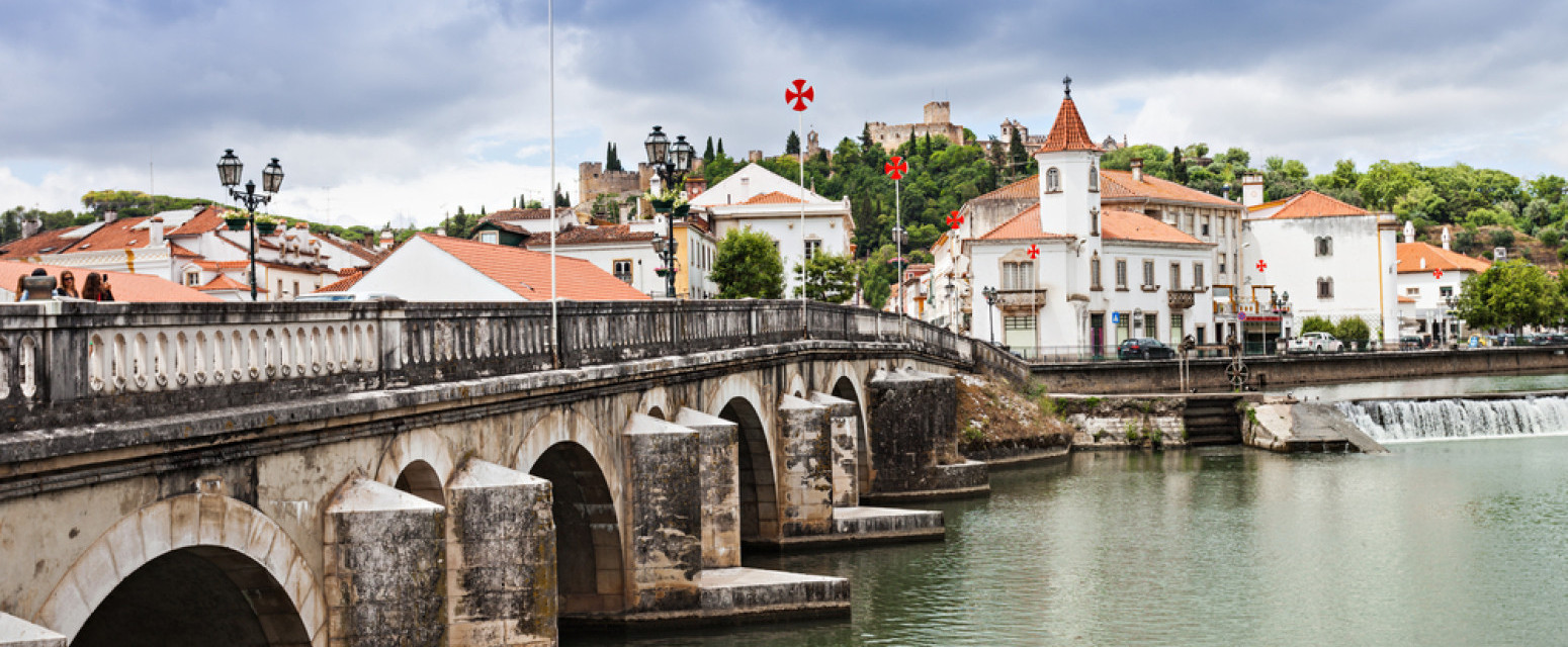 Grad vitezova i tajnih hodnika na sat i po od Lisabona: Mesto iz bajke koje turisti još nisu prebukirali