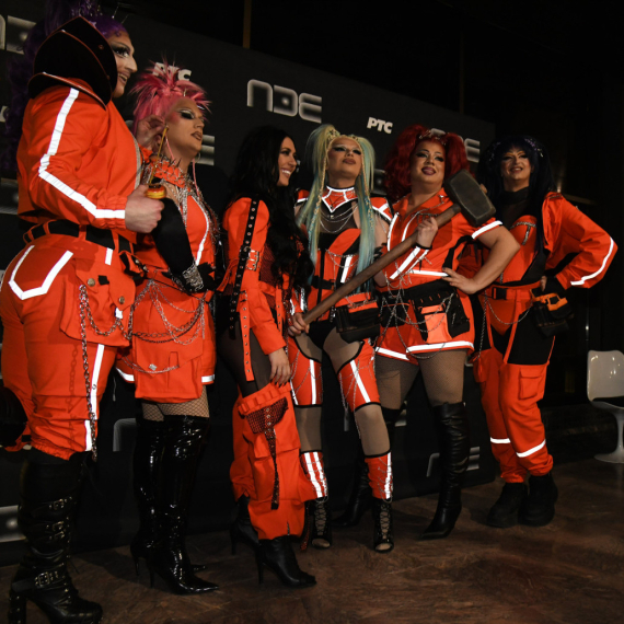 Harem Girls do pobede! FOTO