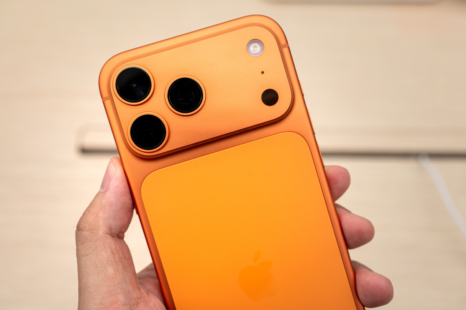Spremite se: Sledeće godine nas čeka poseban iPhone?