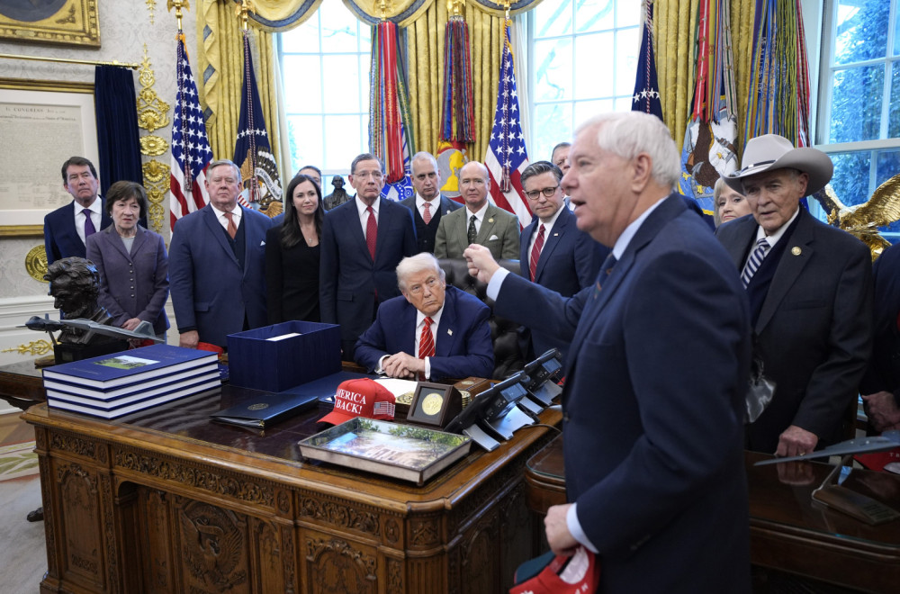 Američki senator ne želi da stane: Traži da Kongres raspravlja o primirju u Iranu