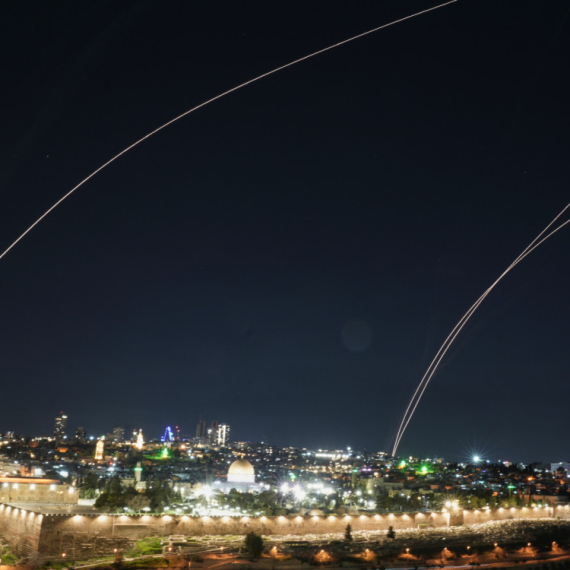 Israel has launched a new wave of attacks on Iran; the Strait of Hormuz is closed; Trump was threatened PHOTO