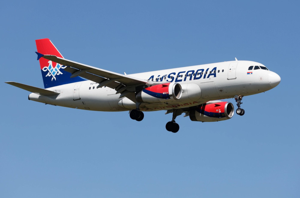 Hitno se oglasila "Er Srbija"; Prvi avion sa evakuisanim državljanima Srbije sleteo u Beograd
