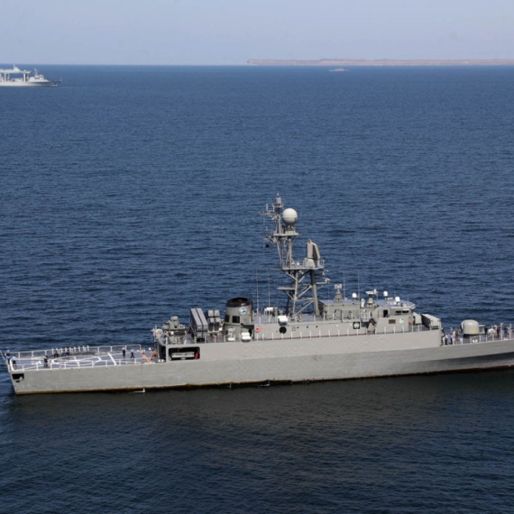 Complete catastrophe: Iranian warship sunk; Over 100 sailors missing PHOTO