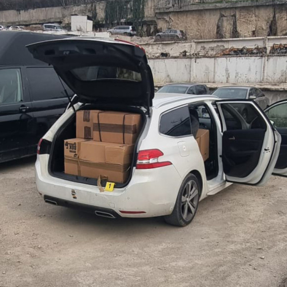 Hapšenje na Čukarici: Policija zaplenila 50 kilograma marihuane FOTO