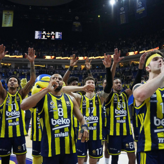 Crne vesti se nižu za Fener – ako izvuku Izraelce, ode 2 miliona!