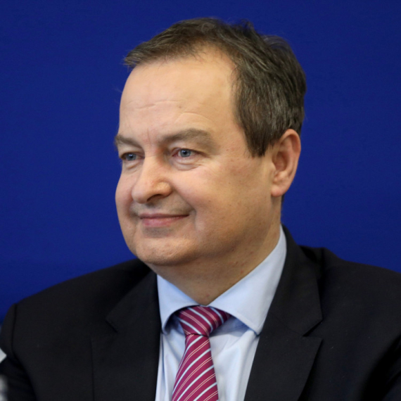Dačić stigao na posao: "Od ponedeljka se vraćam dužnostima" VIDEO