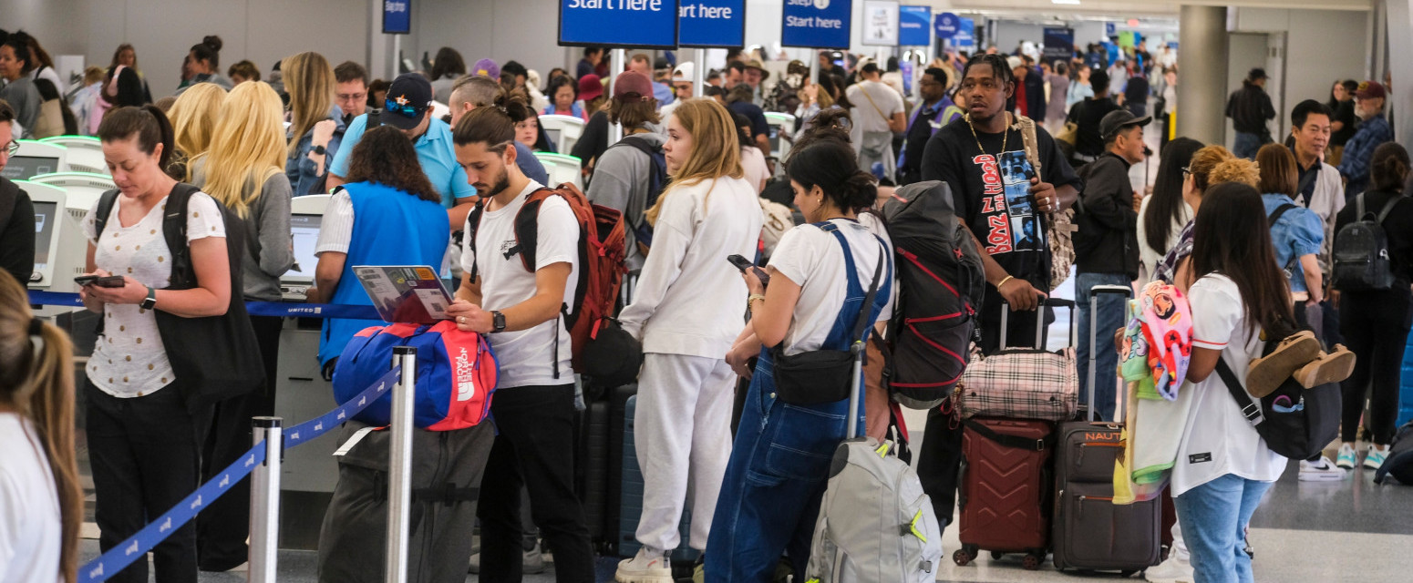 Turisti zabrinuti: Otkazano 20.000 letova, potpuno poremećen avio-saobraćaj