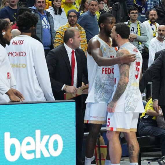 Oglasio se Majk Džejms posle napada na saigrača