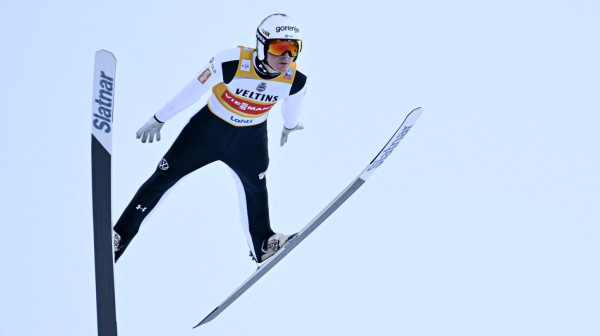 Drugi čovek koji je kompletirao ski-skokove!