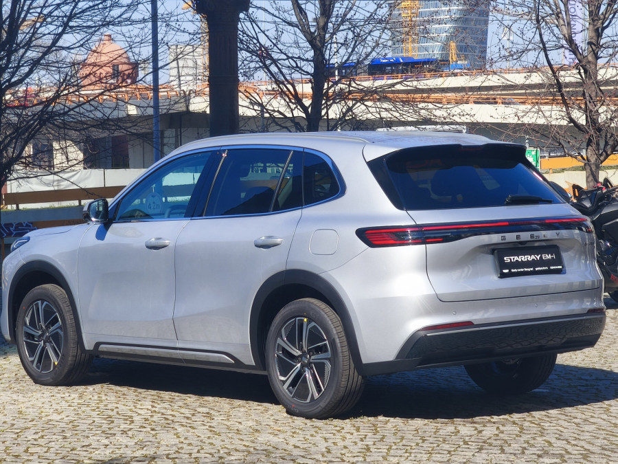 Novi plug-in hibrid na srpskom tržištu: Predstavljen Geely Starray EM-i FOTO