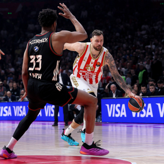 Dimitrijević i Obst utišali Arenu: Zvezda bez rešenja za Bajern