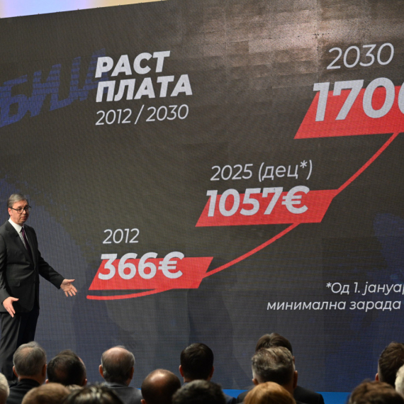 Vučić najavio drastičan rast plata i penzija: Do 2030. godine ogromna promena
