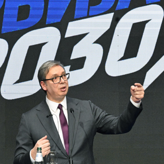 Vučić: Do sada izgrađeno 622 kilometara auto-puteva; Radimo još 380 FOTO