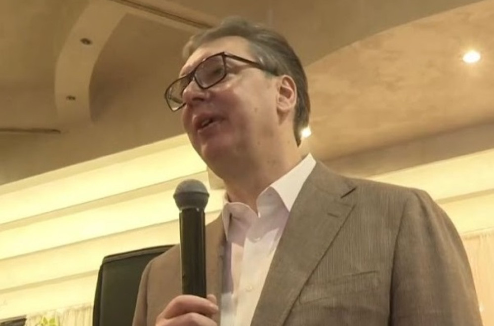 Vučić sa damama u Krnjači povodom 8. marta: "Žene su te koje drže naše društvo i državu"