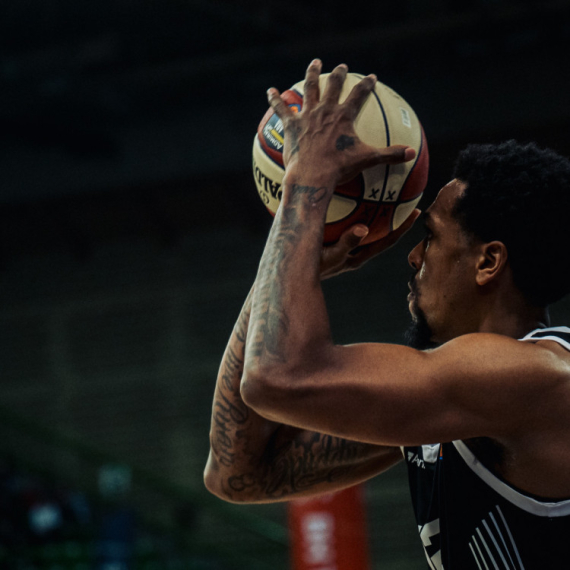 Partizan na +40 u Sarajevu – trojkaška rapsodija i povreda Fernanda