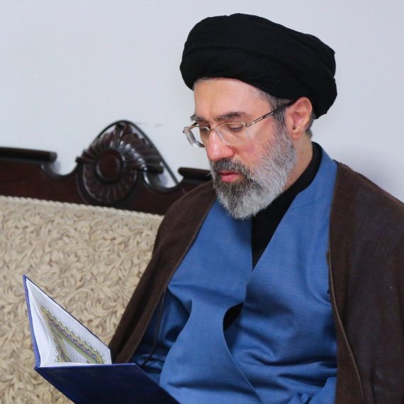 Oglasio se Hamnei: "Iran ne želi rat, ali nećemo se odreći svojih prava"