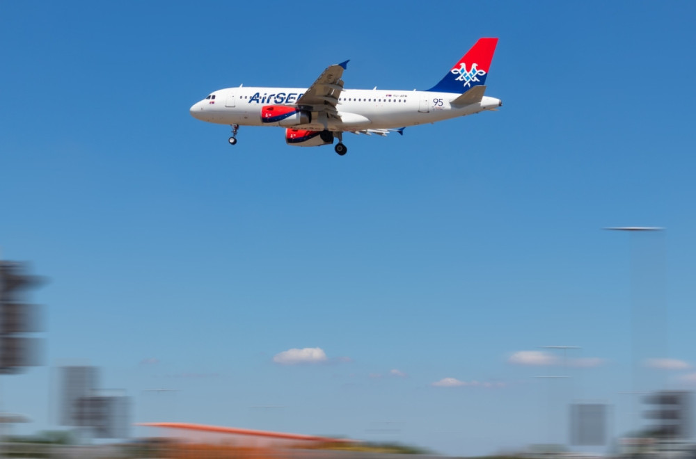 "Air Serbia" plane takes off for Riyadh; Return of 170 Serbian citizens planned