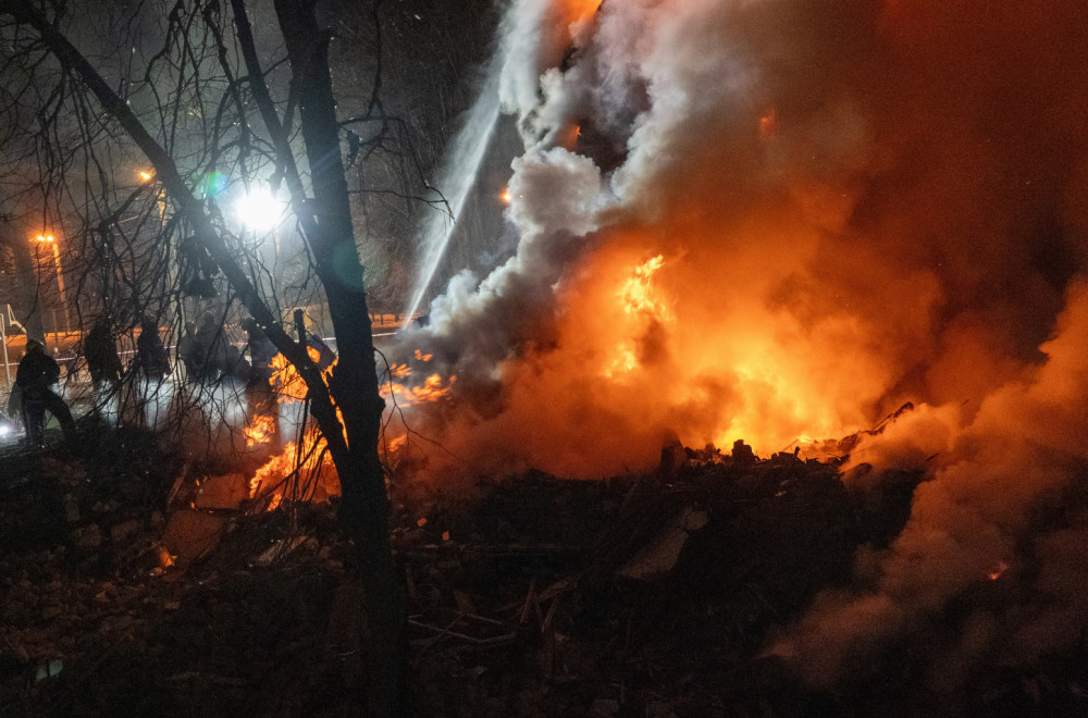 Rat – dan 1.483: Hiljade mrtvih; Rusi melju; Harkov u plamenu; Zelenski i Netanjahu prave pakt? FOTO/VIDEO