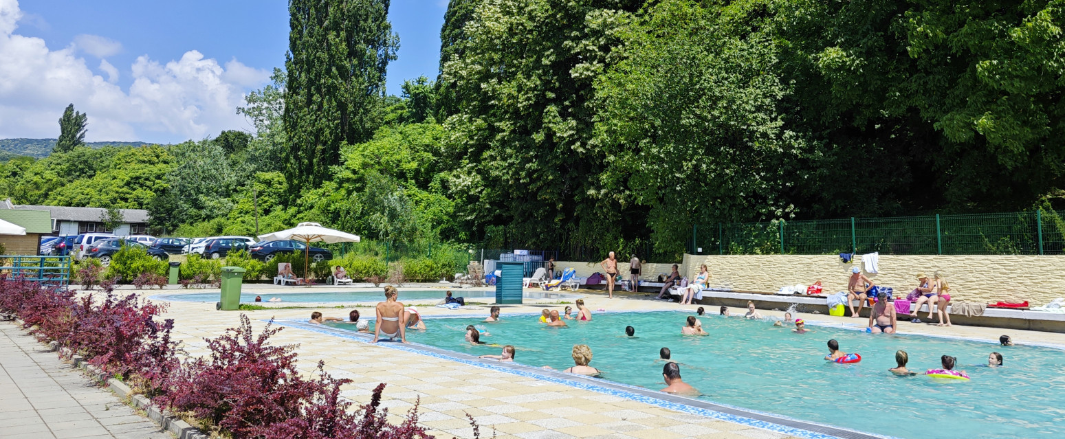 Nekada mirno mesto, danas turistički magnet: Banja u Srbiji očarava tradicijom, a leči brojne bolesti FOTO