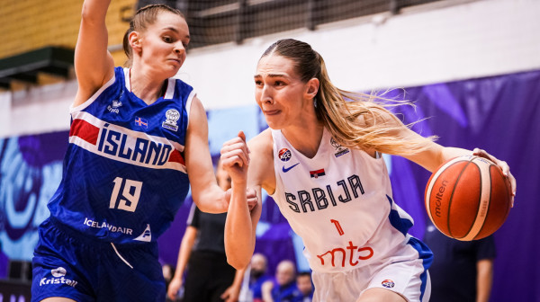 Furiozna Srbija dominirala u Novom Sadu – pao i Island za savršenih 3/3 i sledeću fazu!