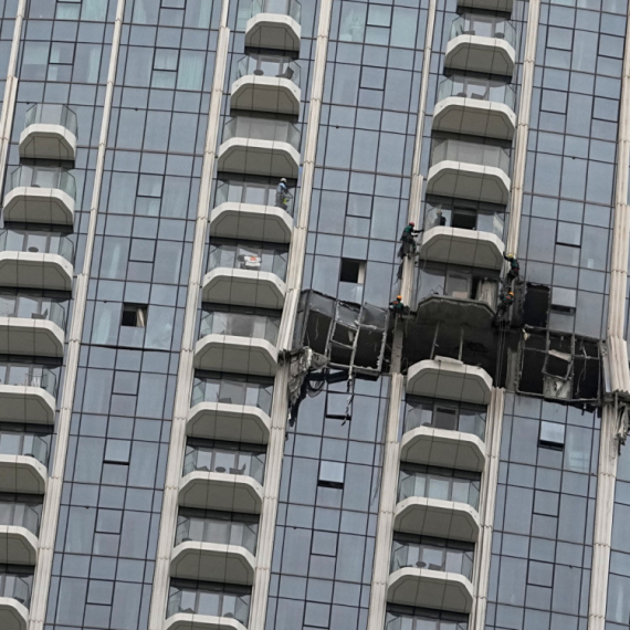 Dron udario u luksuznu zgradu u Dubaiju FOTO/VIDEO