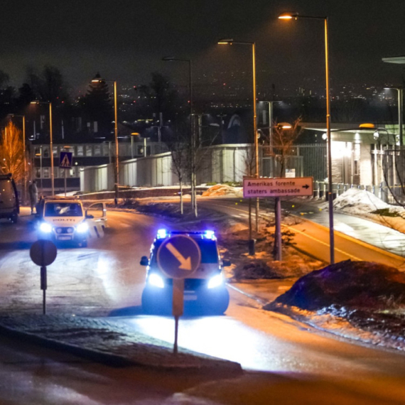 Drama kod sinagoge: Policija sa pancirima i oružjem na ulici; Napadač u bekstvu FOTO