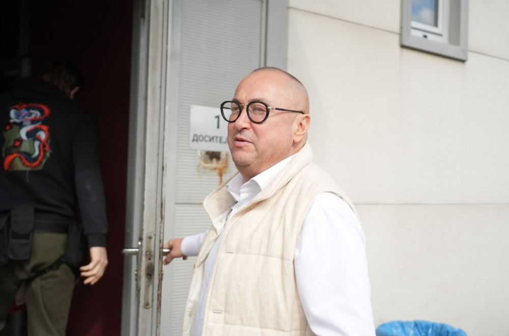 Đani hitno operisan, ugradili mu stentove: Supruga otkrila detalje