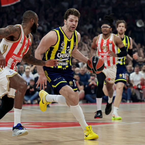 Zvezda timskom igrom izbacila Fener iz pobedničkog koloseka