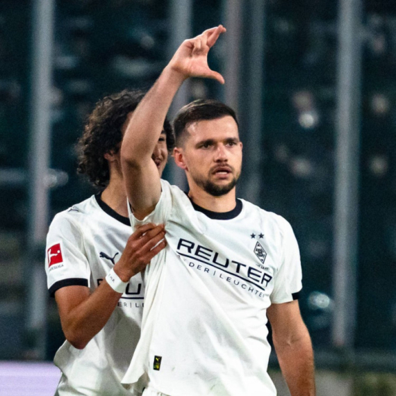 Čarolija za TV špice na otvaranju kola Bundeslige VIDEO