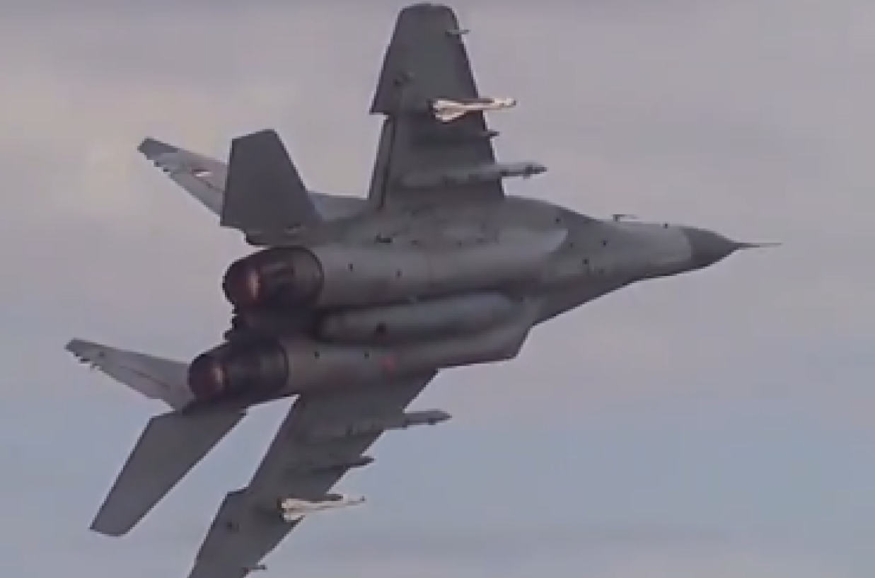 Snimak srpskog MiG–29 digao sve na noge; Svi uglas zakukali "Vučić je kriv" VIDEO