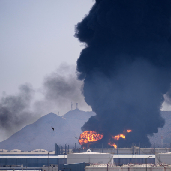 Sukob eskalira: Gori najveći industrijski kompleks u Saudijskoj Arabiji FOTO/VIDEO