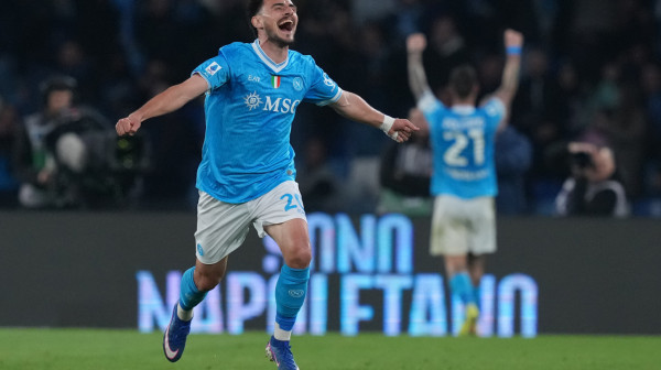 Preokret Napolija na "Maradoni"