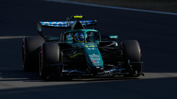 Aston Martin u Japanu: Kraford menja Alonsa