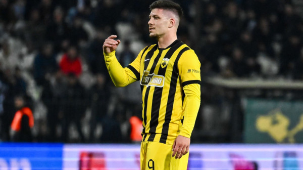 Dva gola Luke Jovića nisu dovoljna – AEK više nije prvi VIDEO