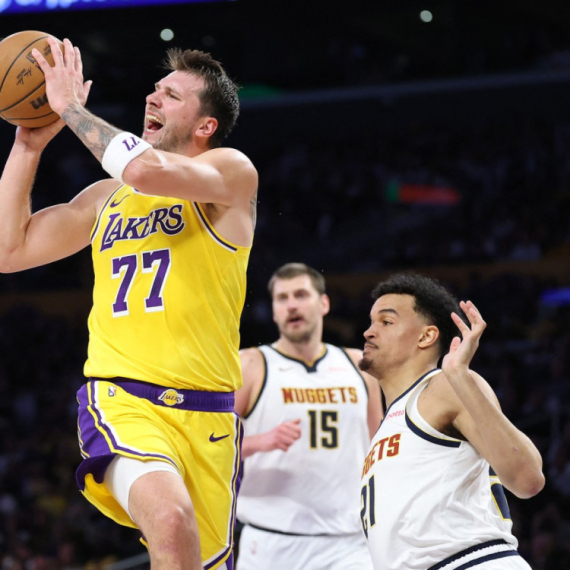 NBA liga priznala grešku – Jokićevi Nagetsi oštećeni protiv Lejkersa VIDEO
