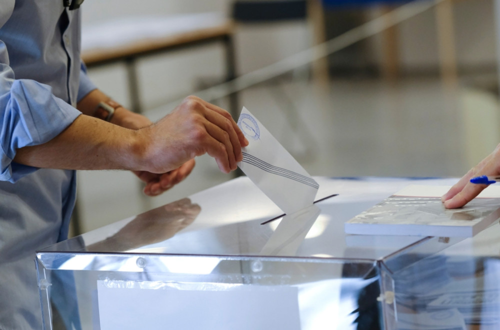 Zatvorena birališta u Sloveniji; Izlazne ankete; Golob prvi, Janša na drugom mestu
